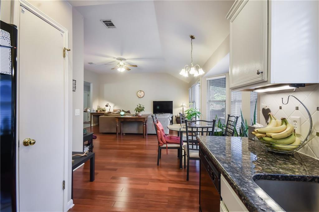 1252 Lacey Oak LOOP