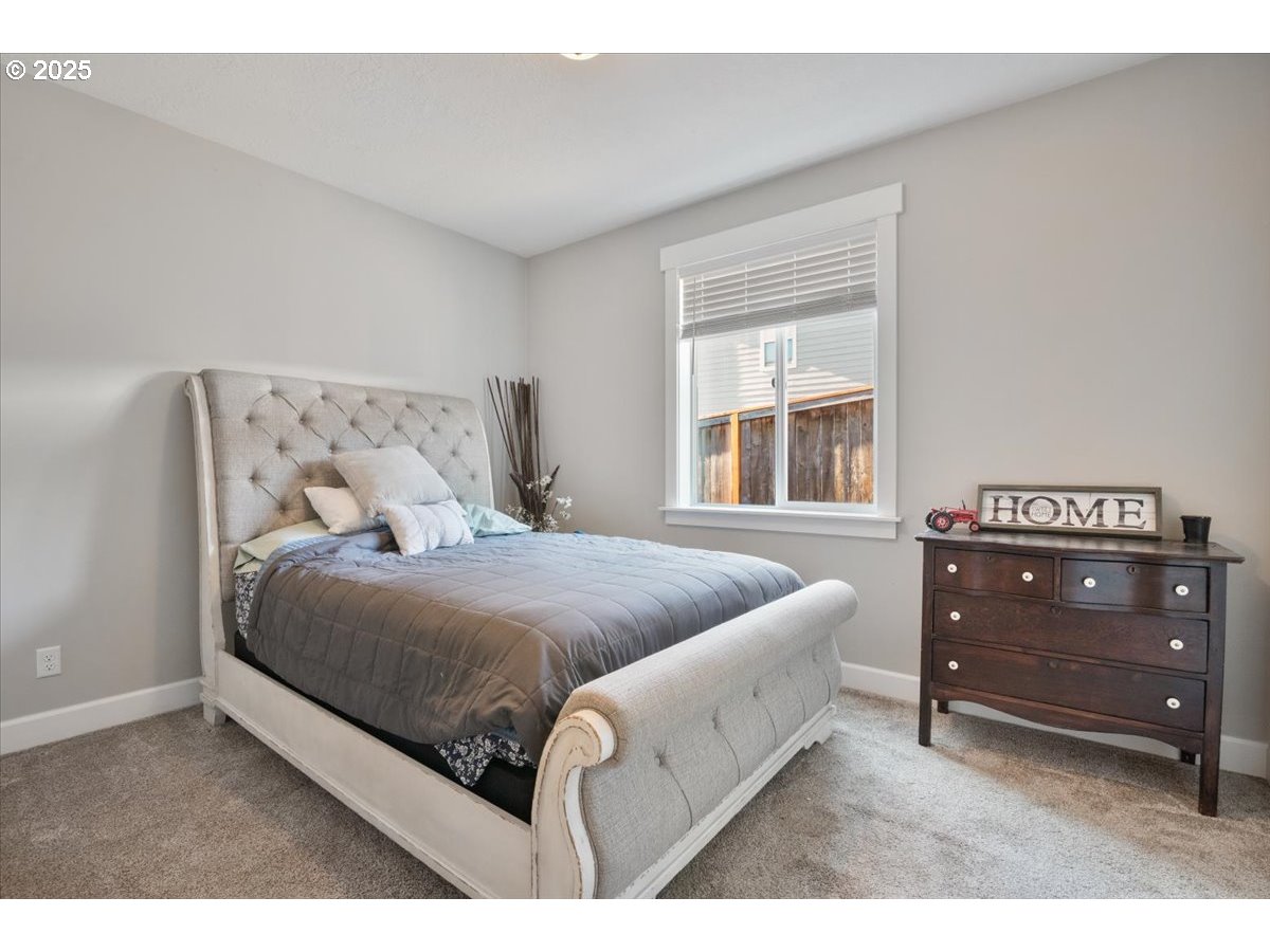 1331 OSPREY AVE SE