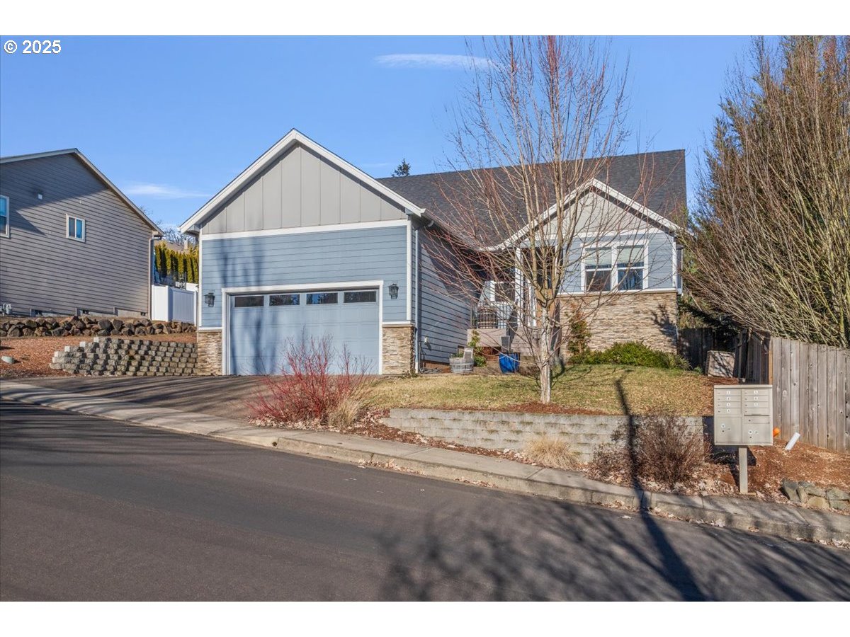 1331 OSPREY AVE SE