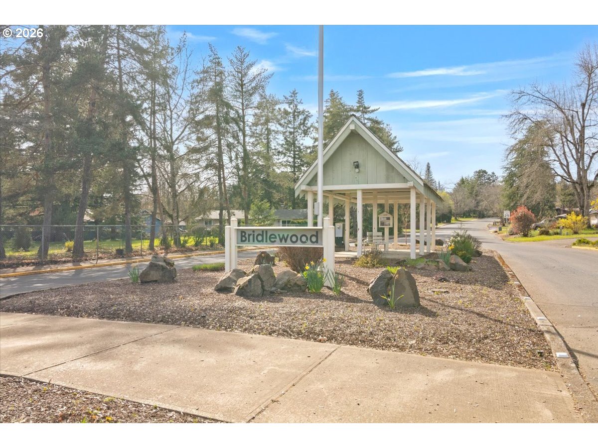 1450 SW BRIDLEWOOD DR 1