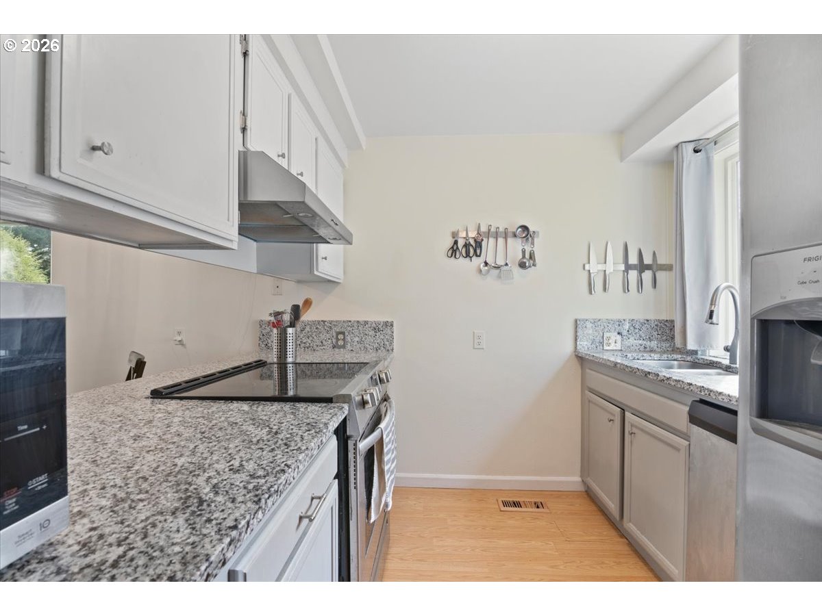 1450 SW BRIDLEWOOD DR 1