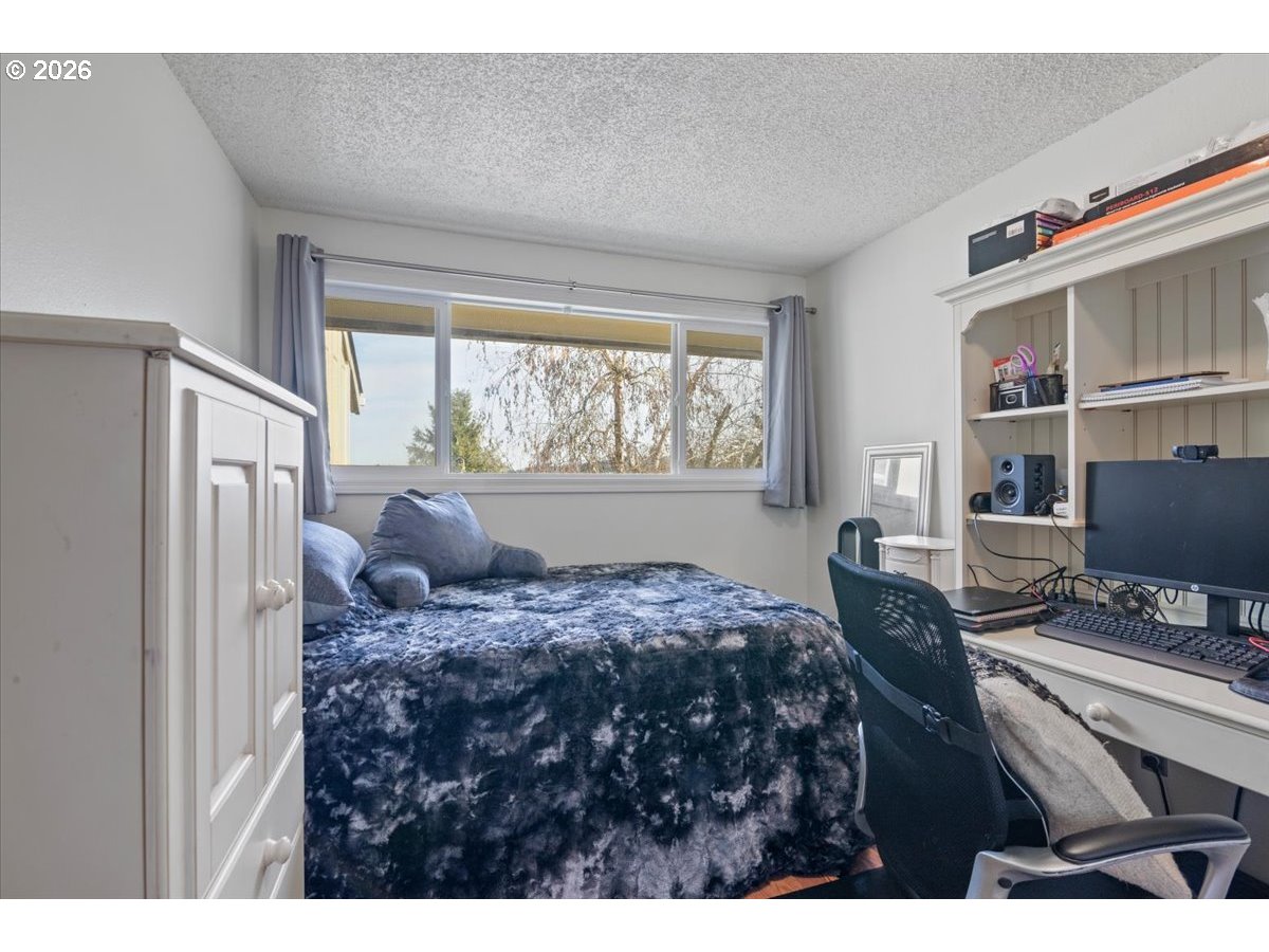 1450 SW BRIDLEWOOD DR 1