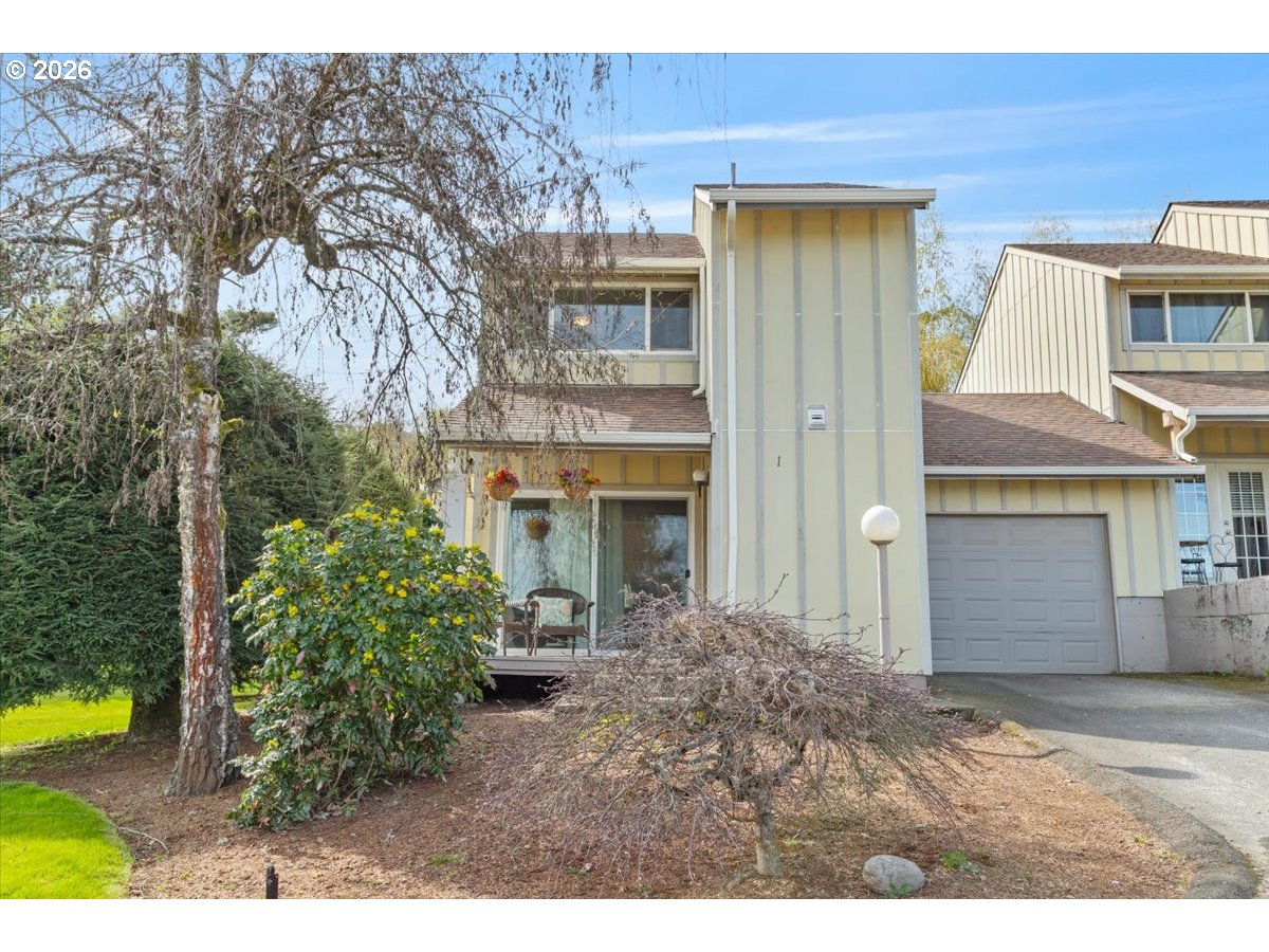 1450 SW BRIDLEWOOD DR 1