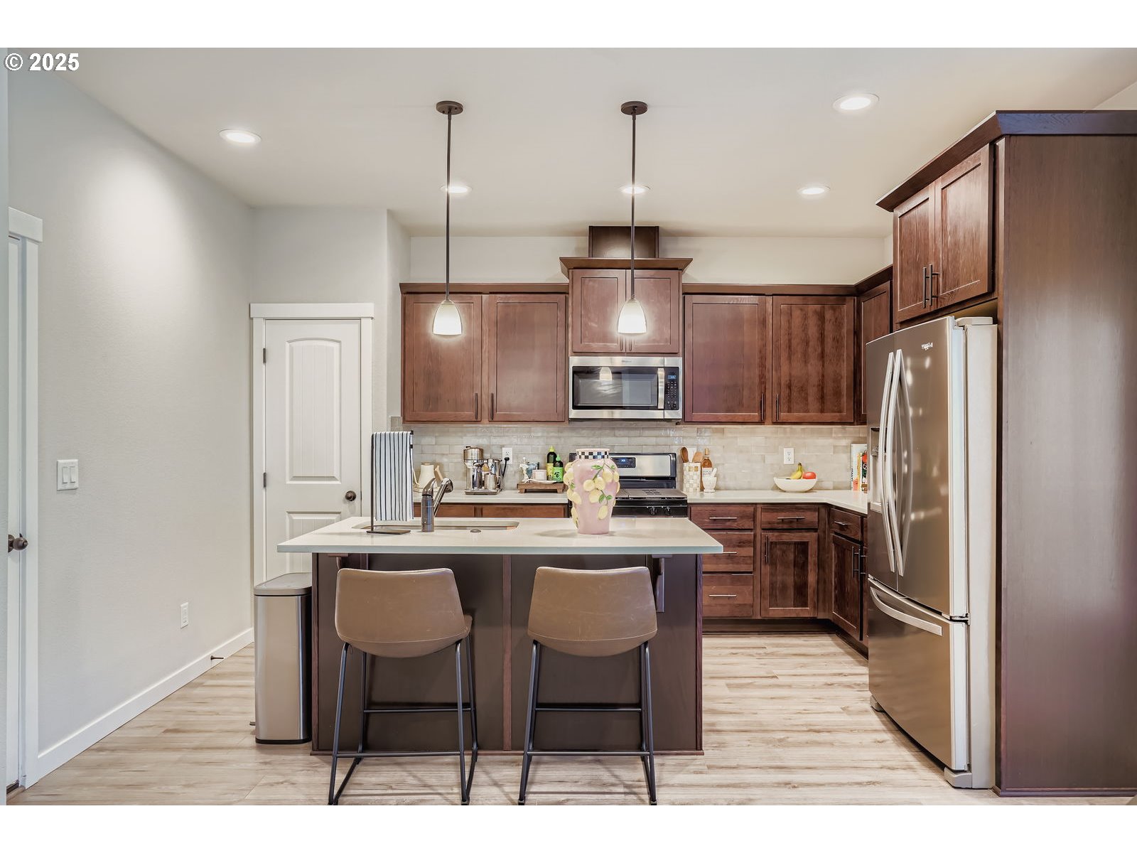 5585 MOUNTAIN QUAIL DR