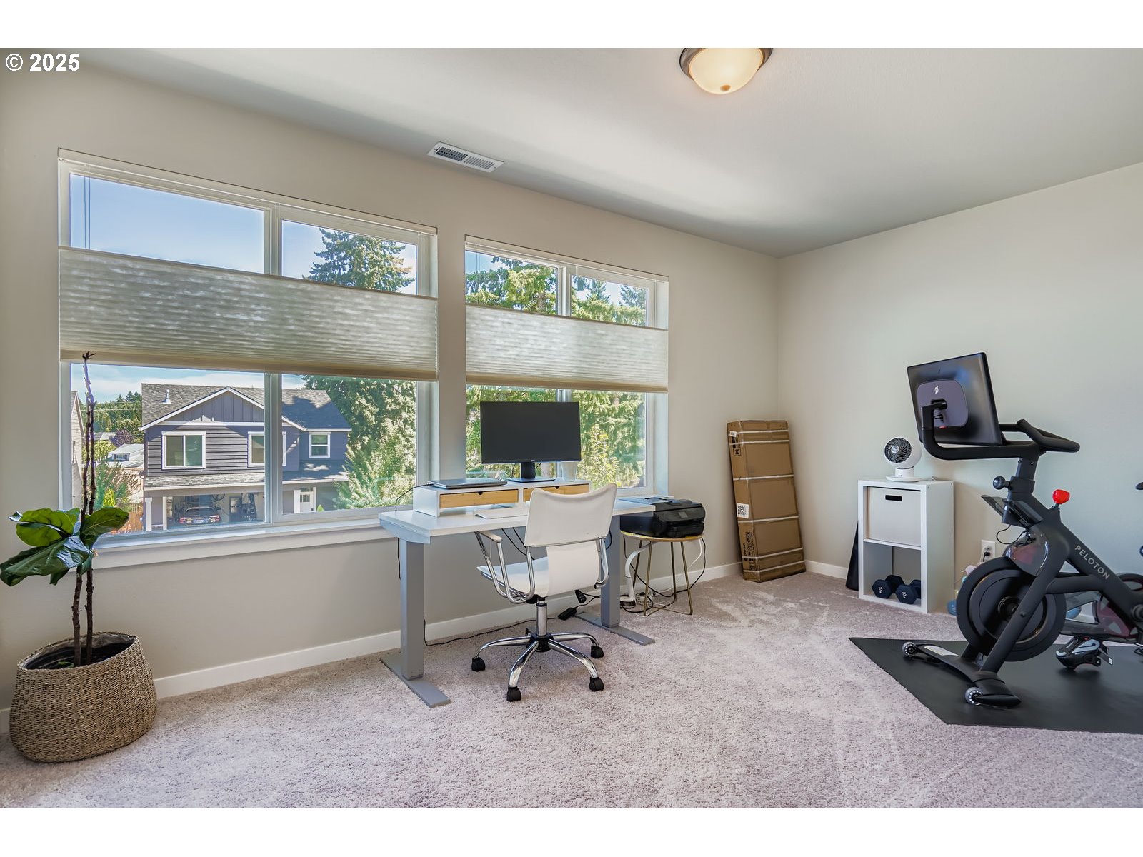 5585 MOUNTAIN QUAIL DR