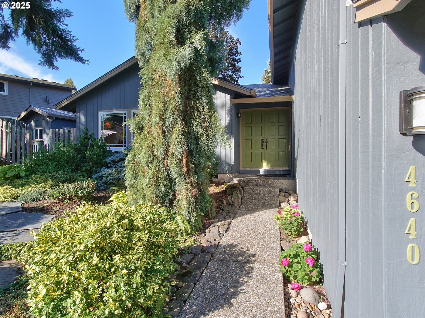 4640 NW KAHNEETA DR