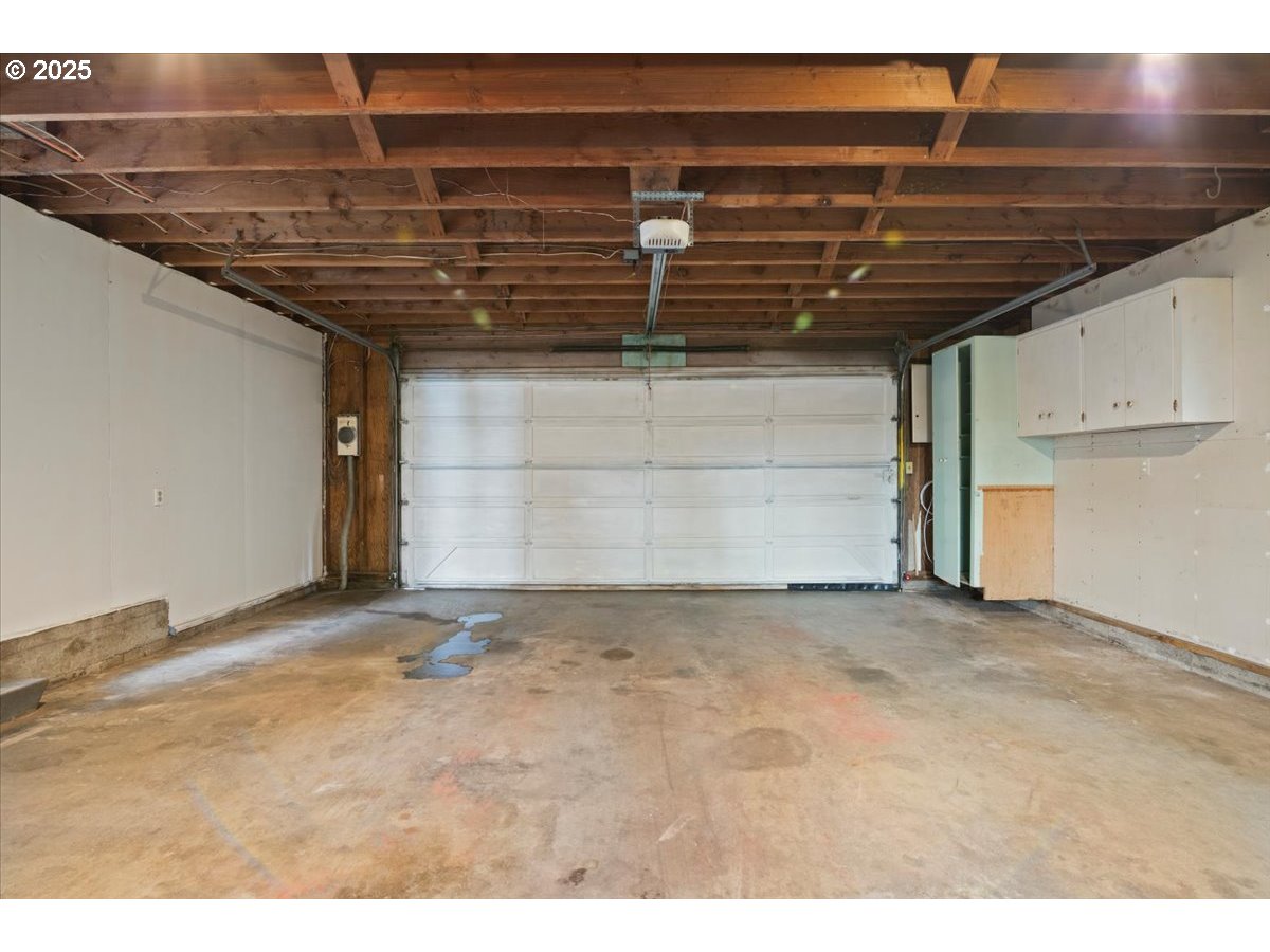 2369 EMERALD DR