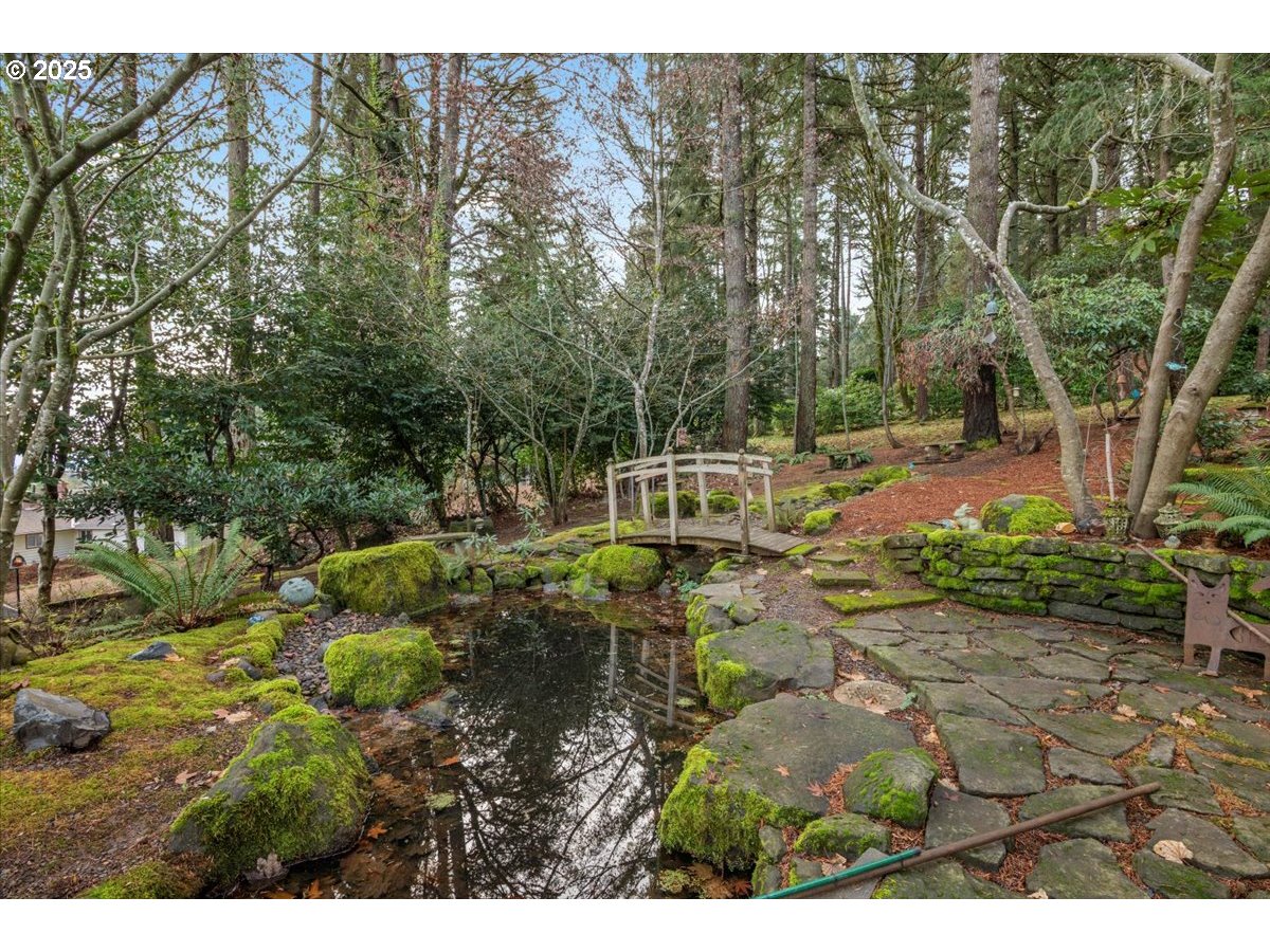 2369 EMERALD DR