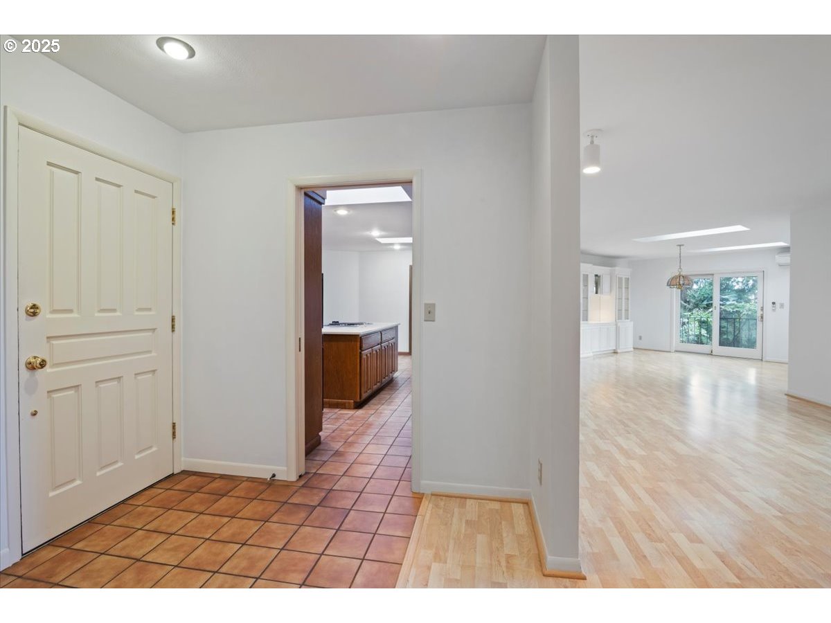 2369 EMERALD DR