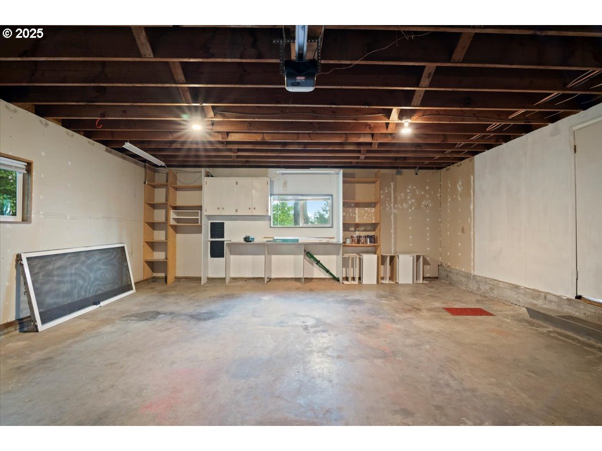 2369 EMERALD DR
