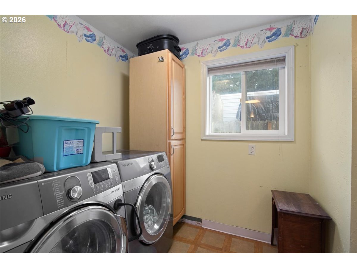 247 CEDAR ST