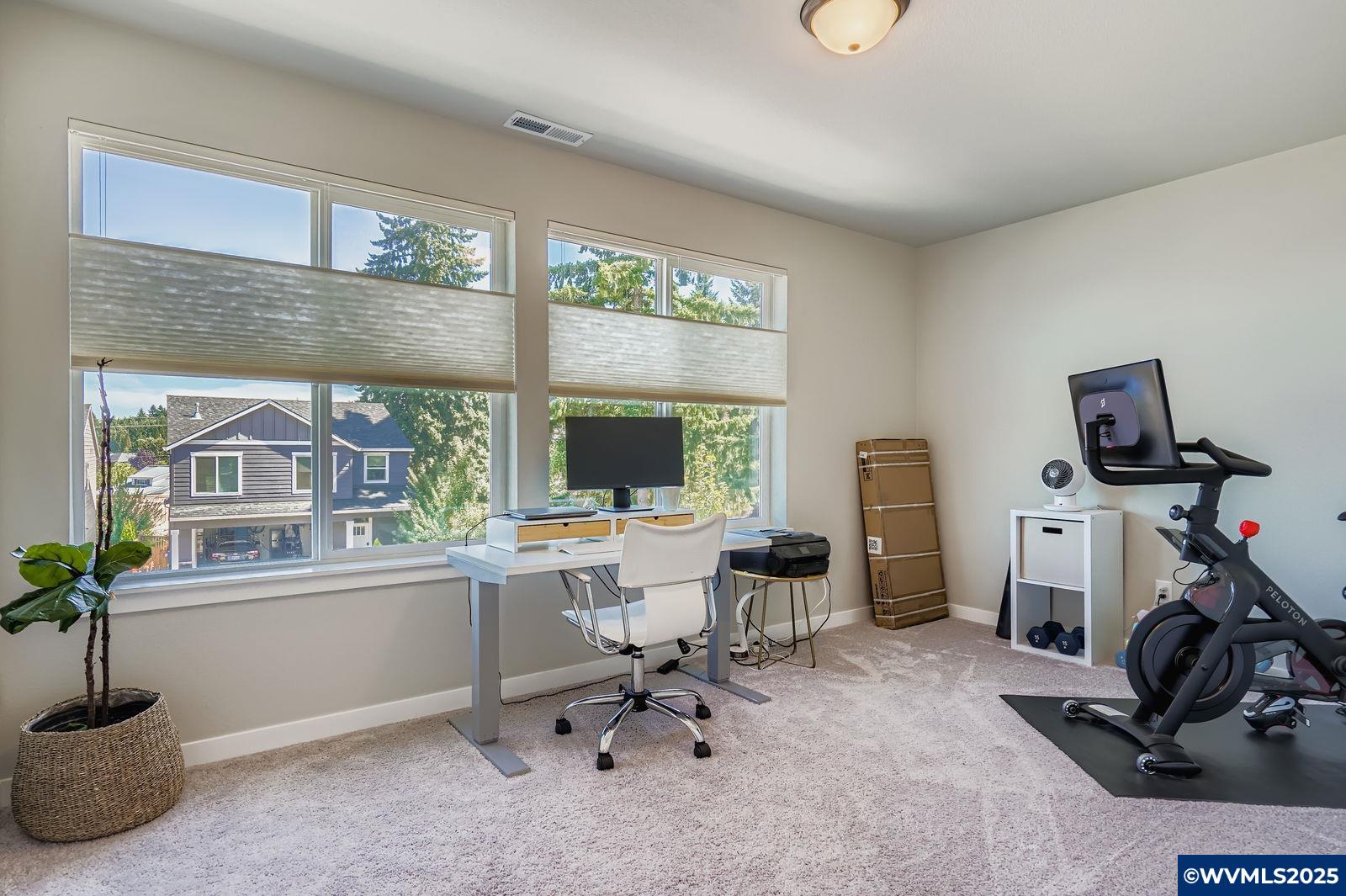 5585 Mountain Quail Dr