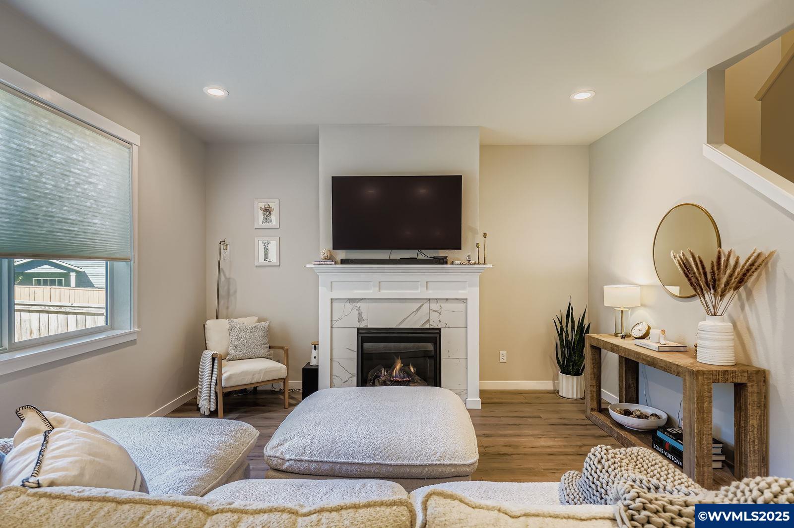 5585 Mountain Quail Dr