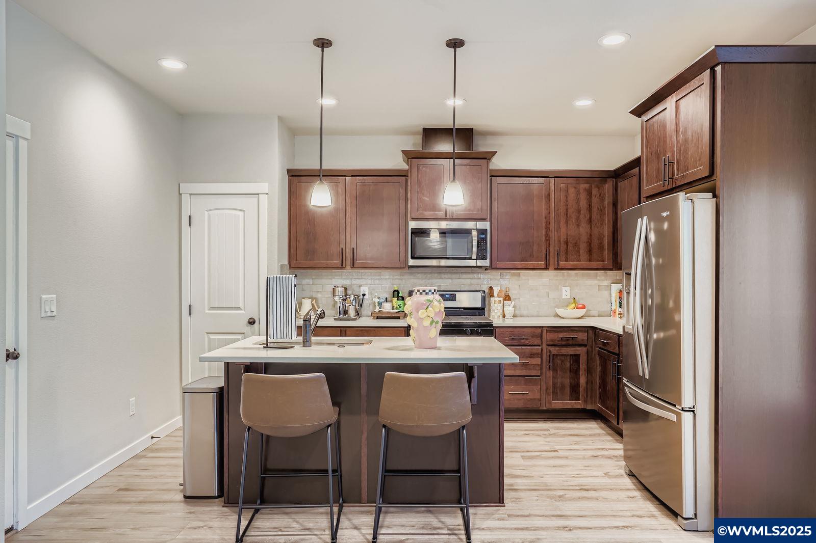 5585 Mountain Quail Dr