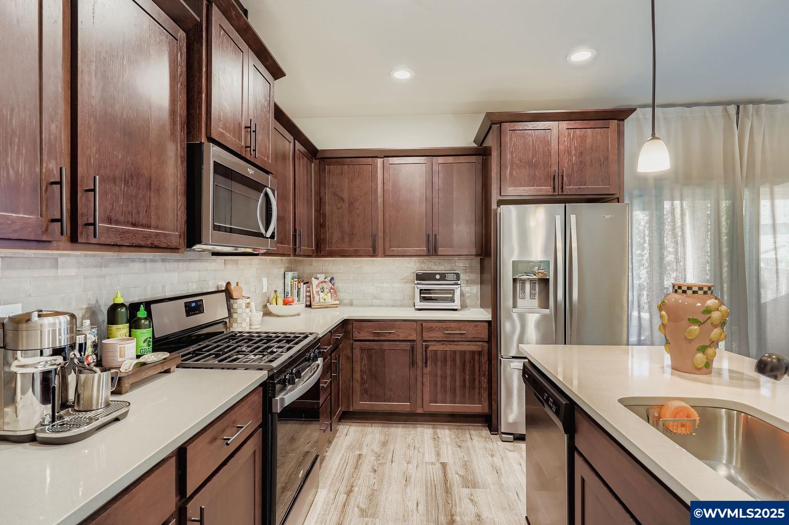 5585 Mountain Quail Dr