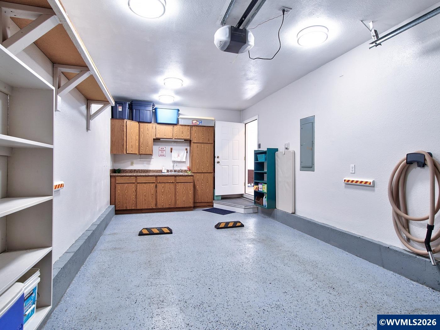 5185 Main St