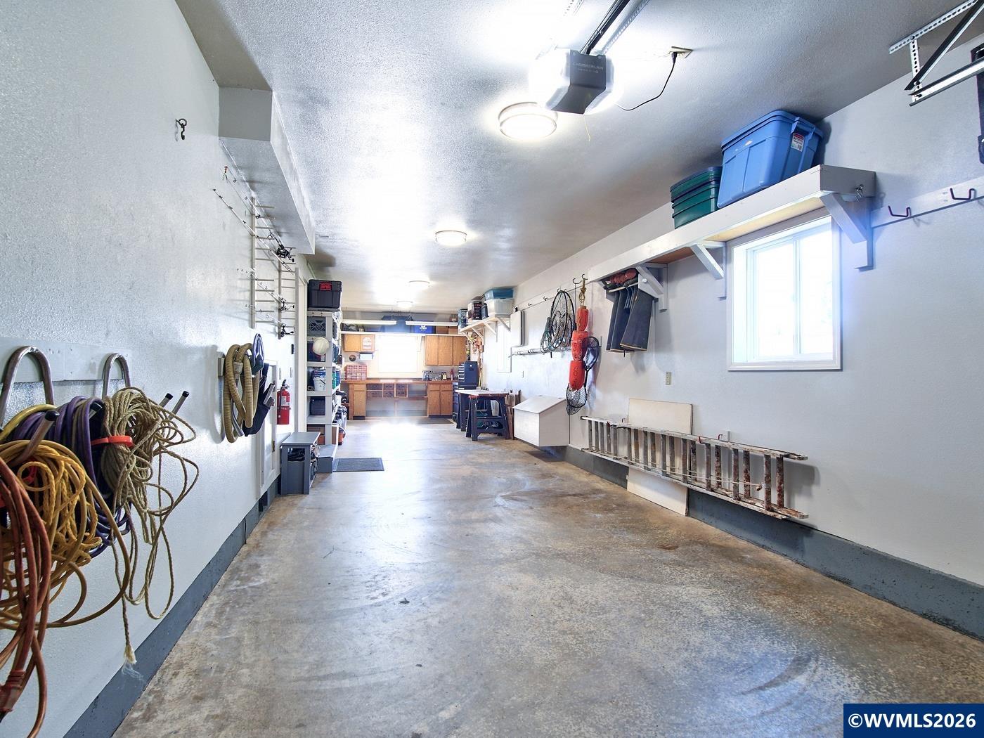 5185 Main St