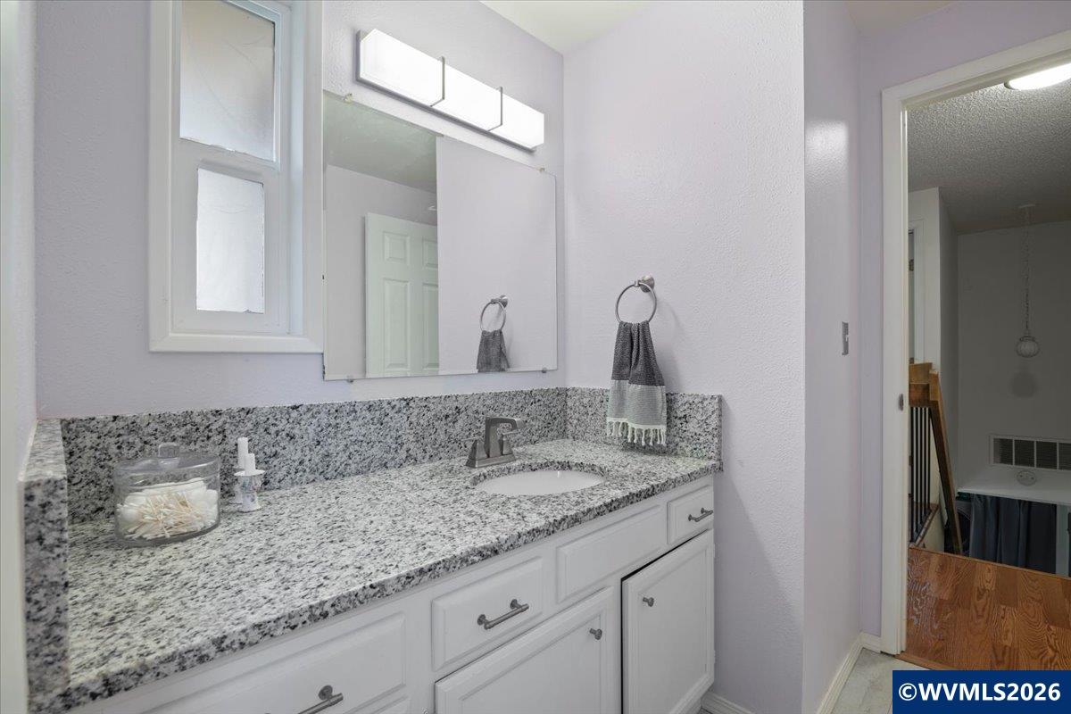 1450 SW Bridlewood (#1) Dr