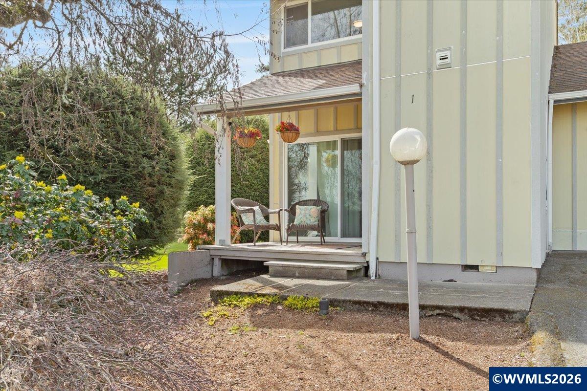 1450 SW Bridlewood (#1) Dr