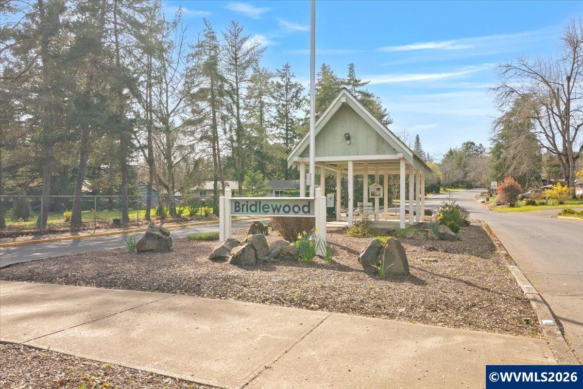 1450 SW Bridlewood (#1) Dr