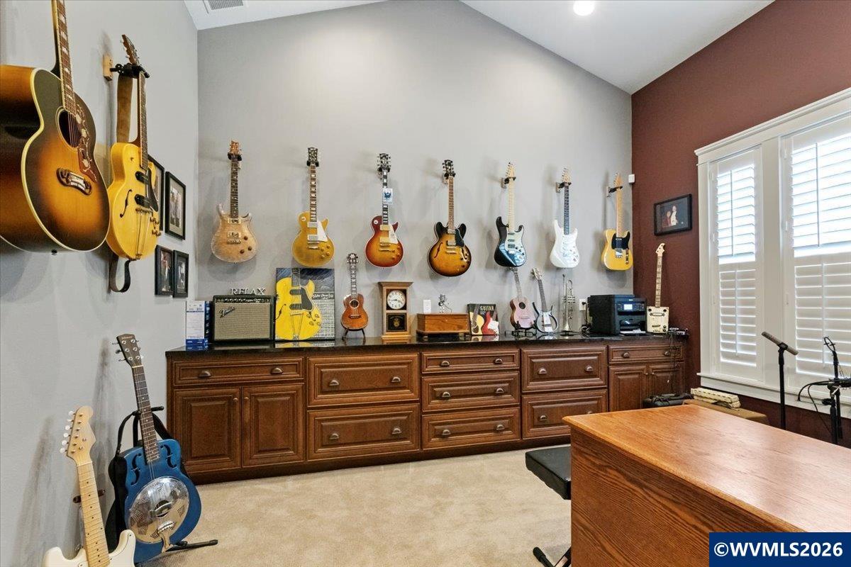 4398 Croisan Ridge Wy
