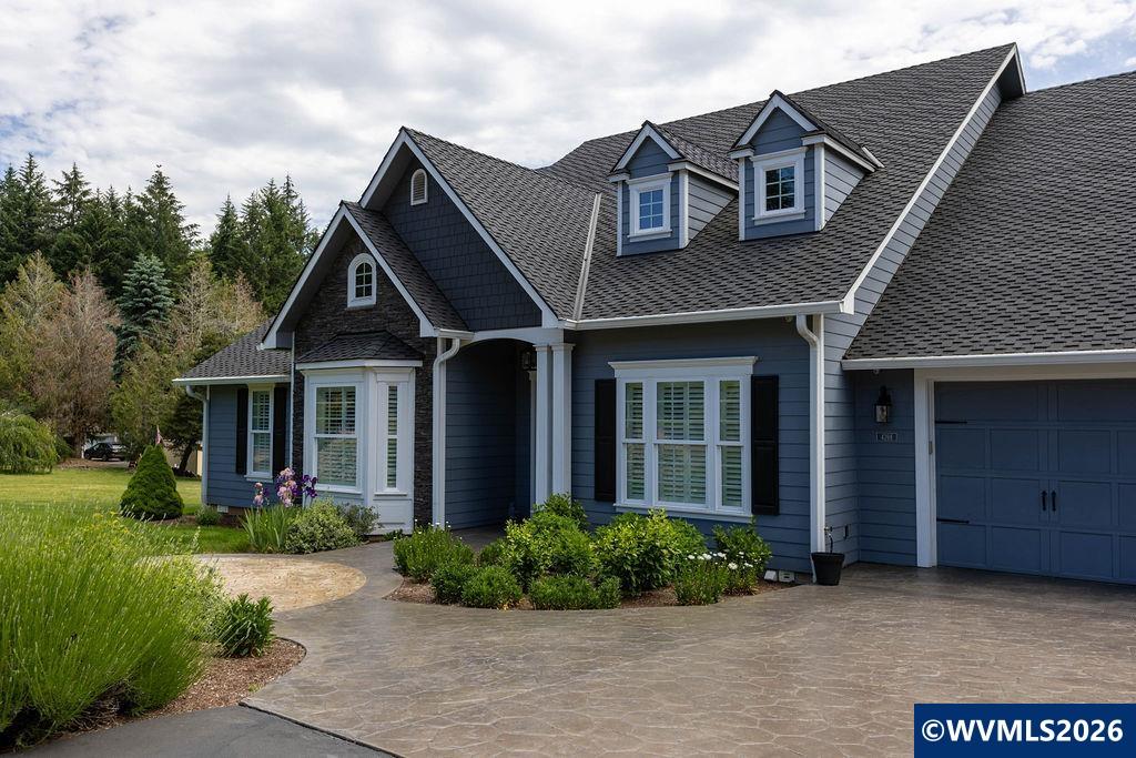 4398 Croisan Ridge Wy