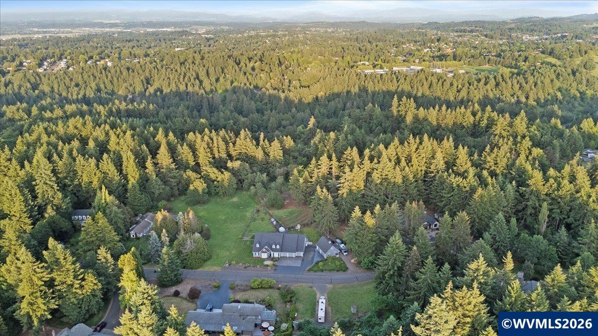 4398 Croisan Ridge Wy