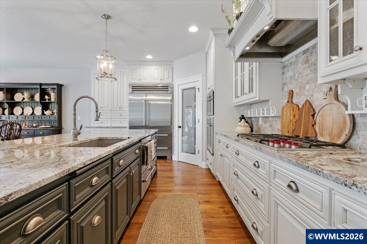 4398 Croisan Ridge Wy