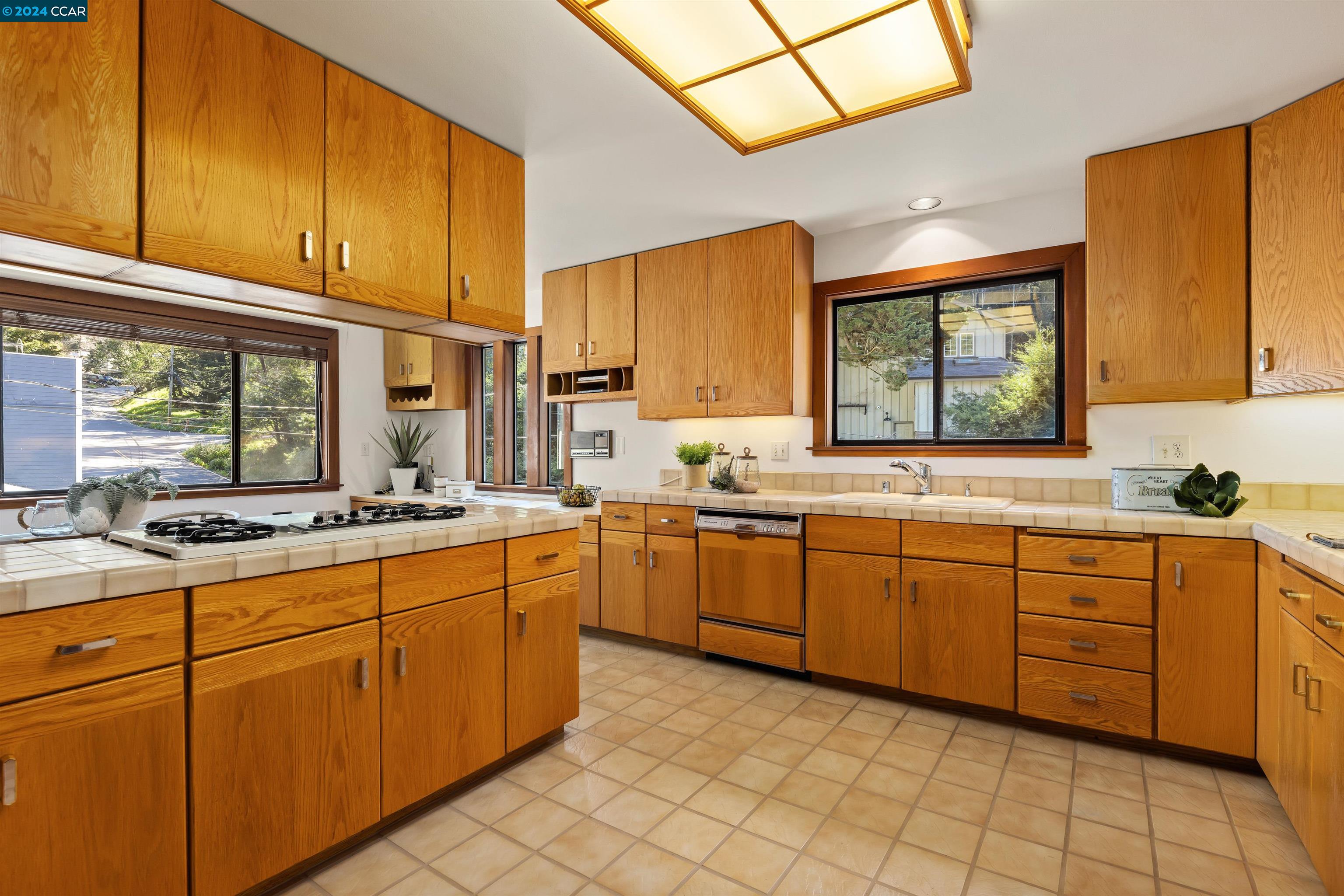 6839 Shepherd Canyon Rd