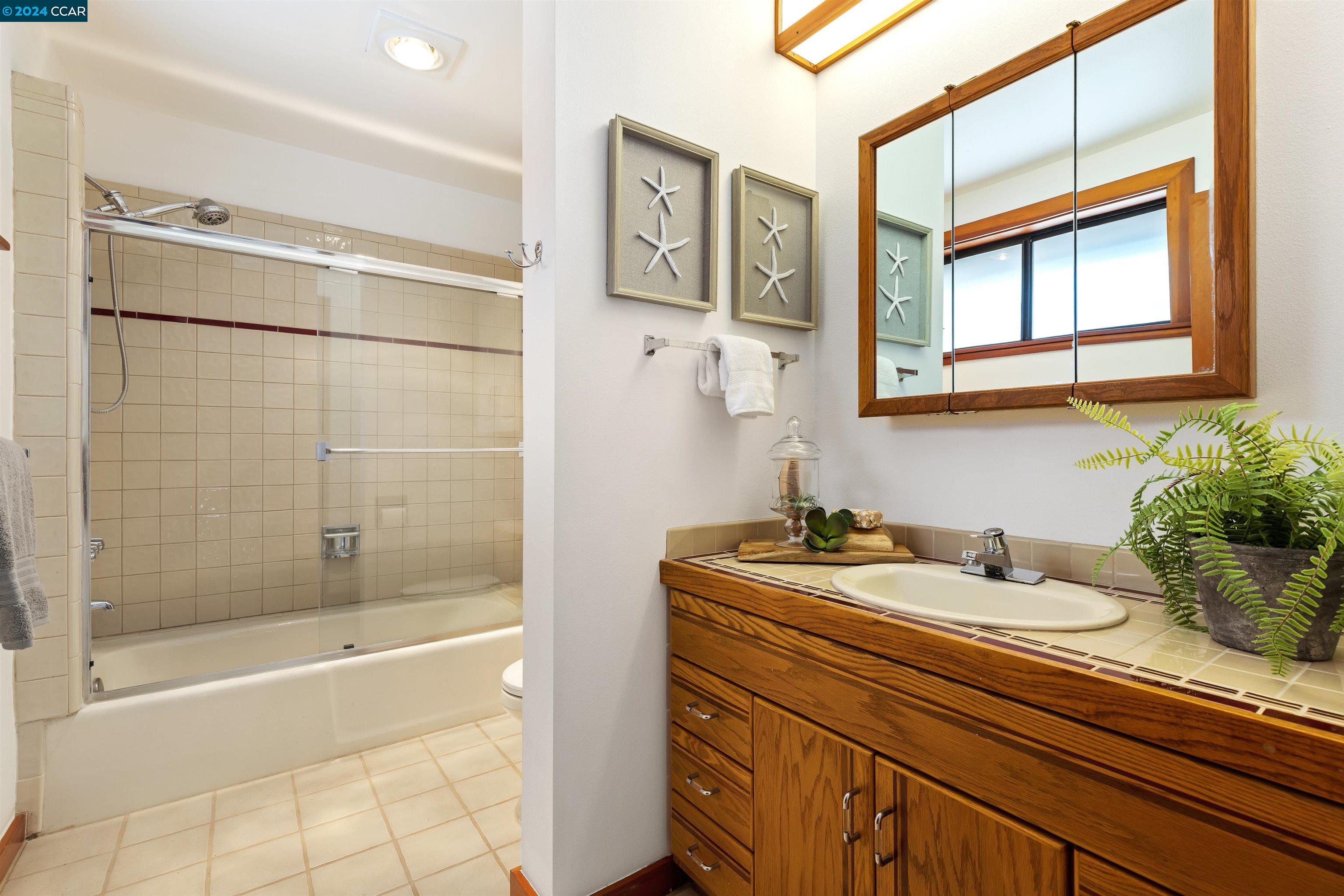 6839 Shepherd Canyon Rd