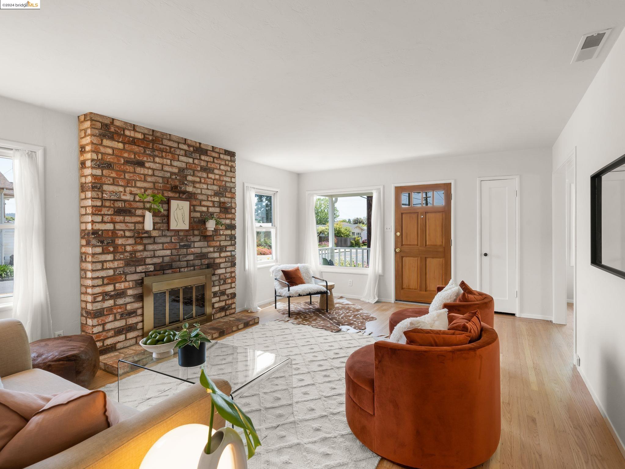 1602 Elm St