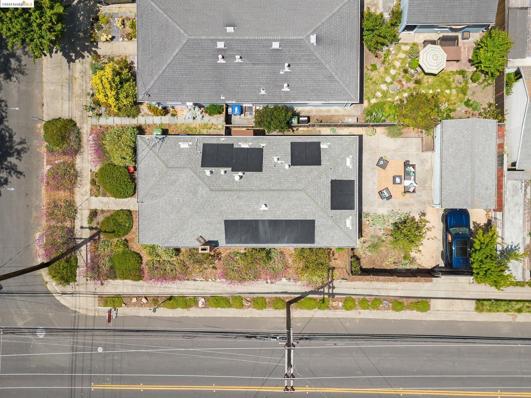 1602 Elm St