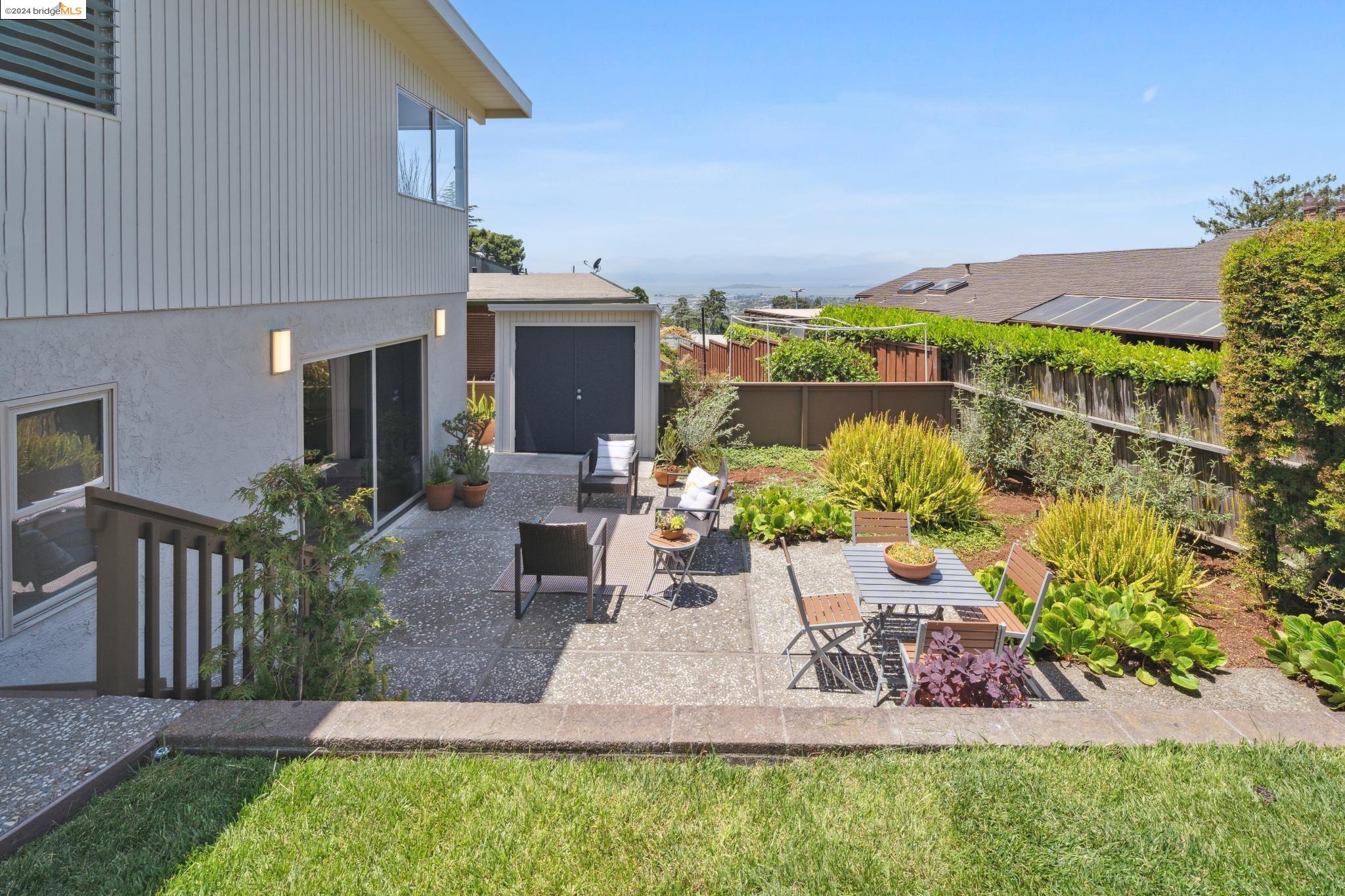 44 Beverly Rd