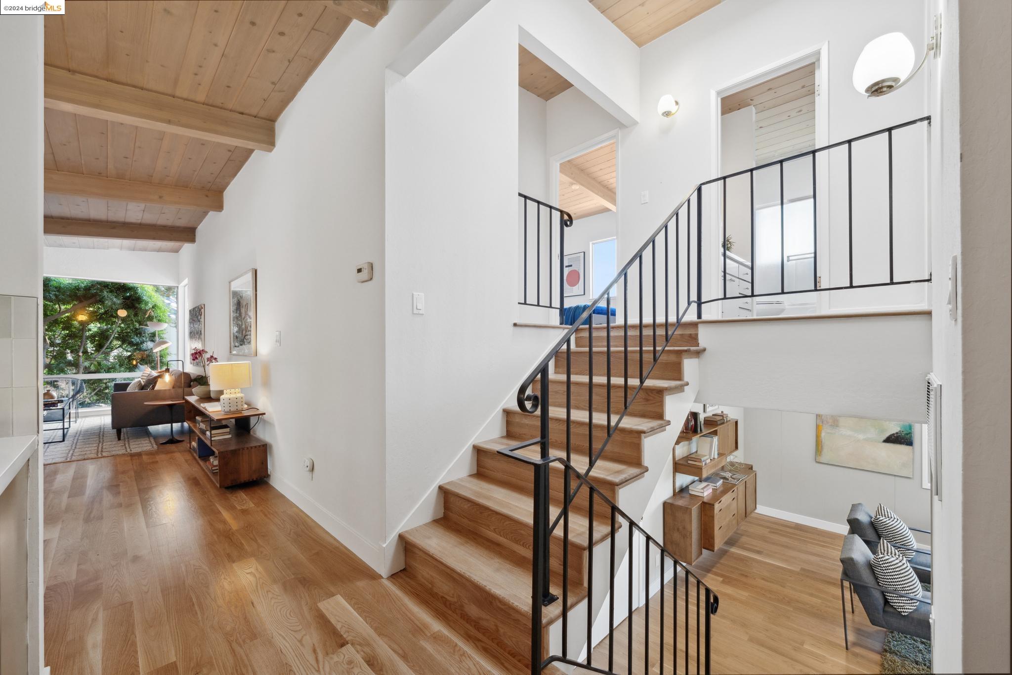 44 Beverly Rd