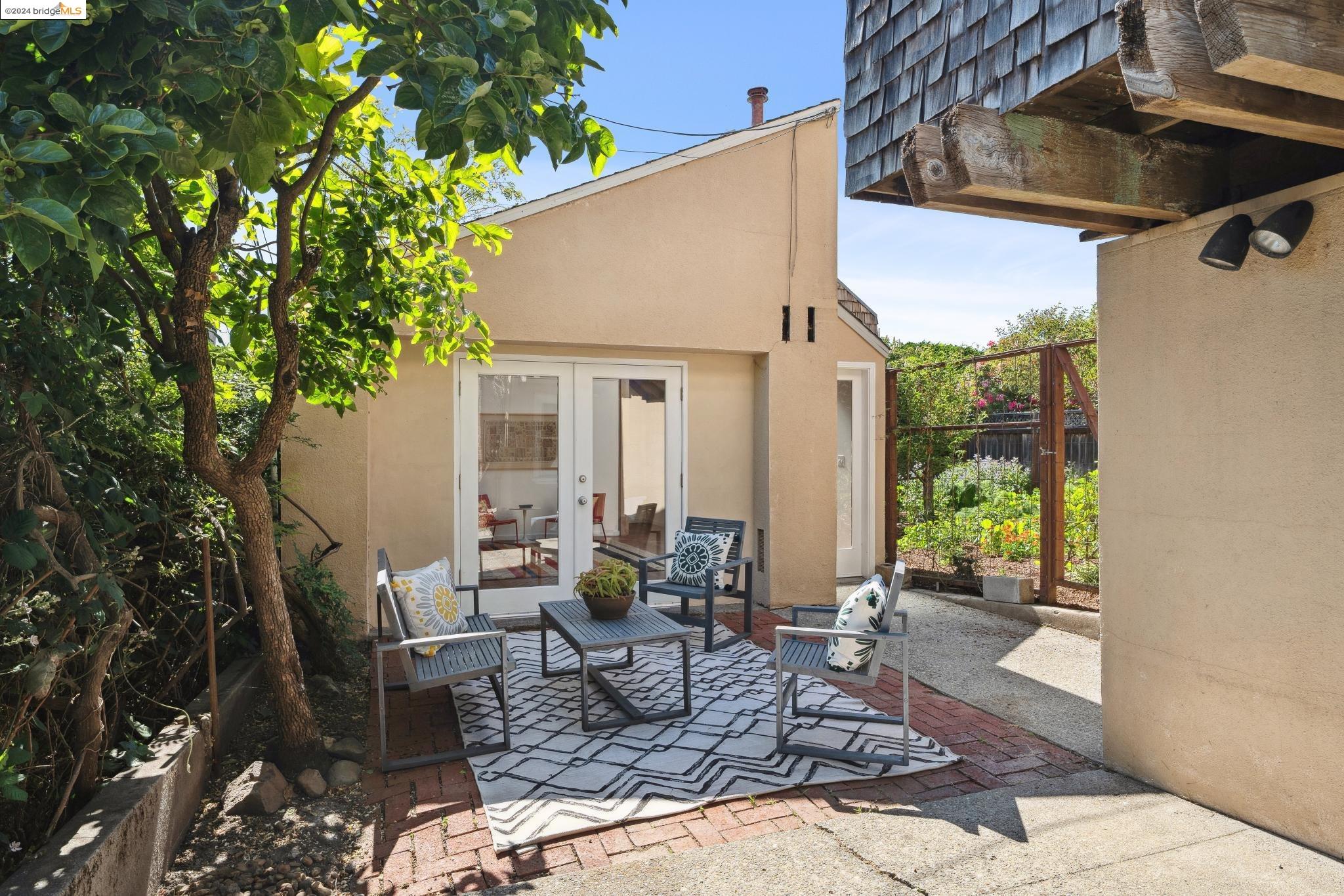 850 Mendocino Ave