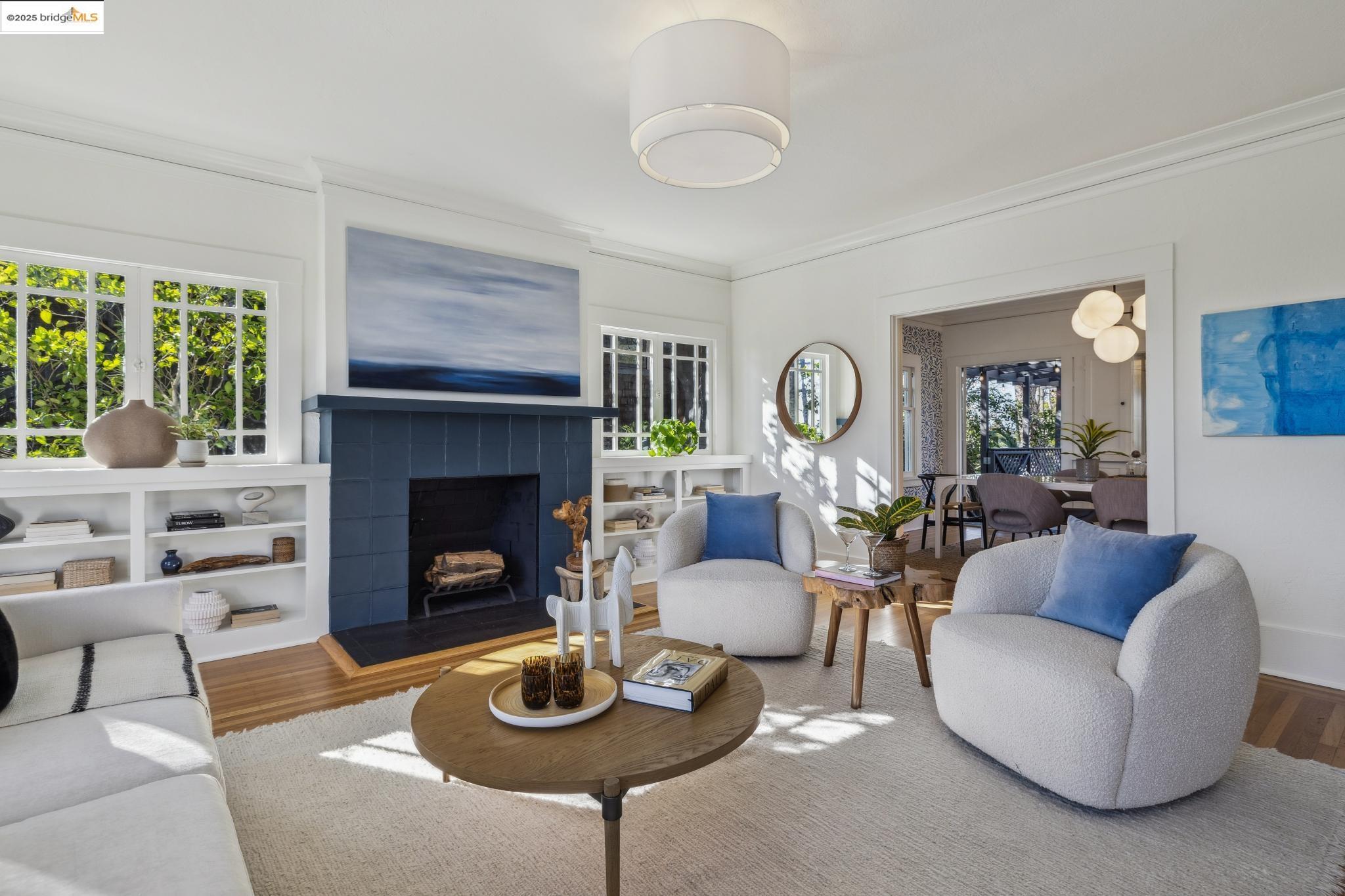 5876 Ocean View Dr