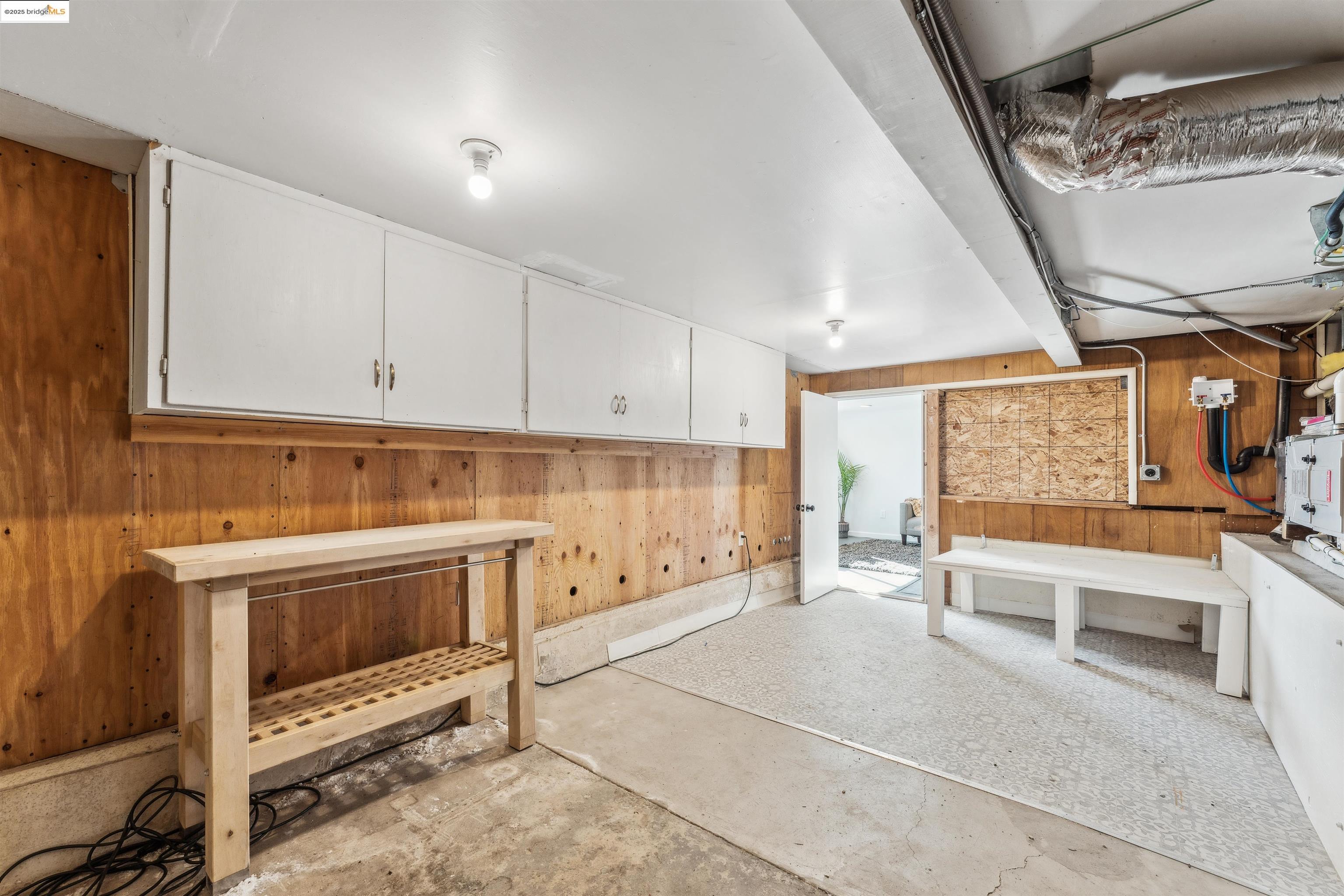 748 Colusa Ave