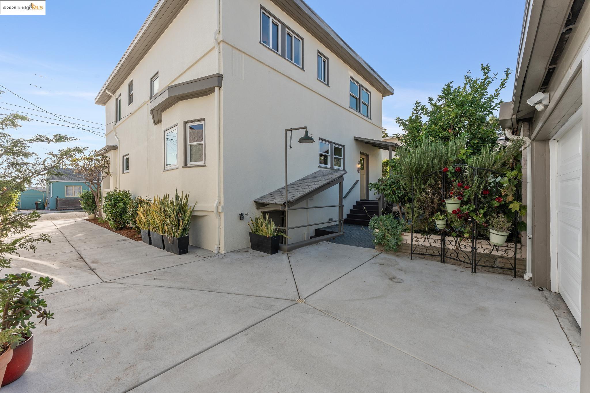 5808 Fleming Ave