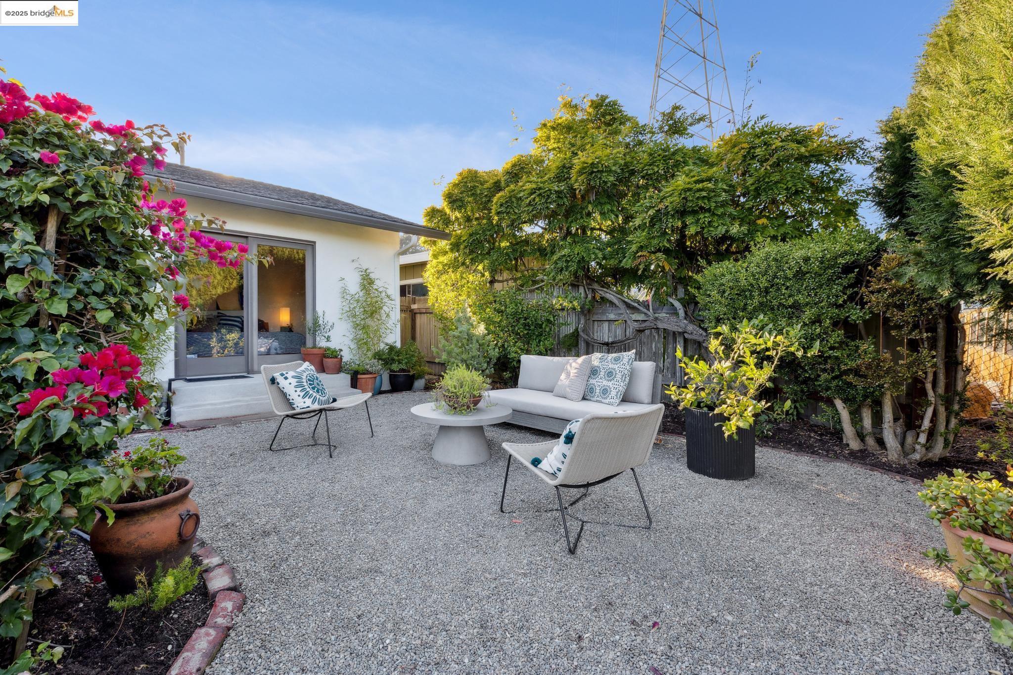 820 Kensington Rd, El Cerrito
