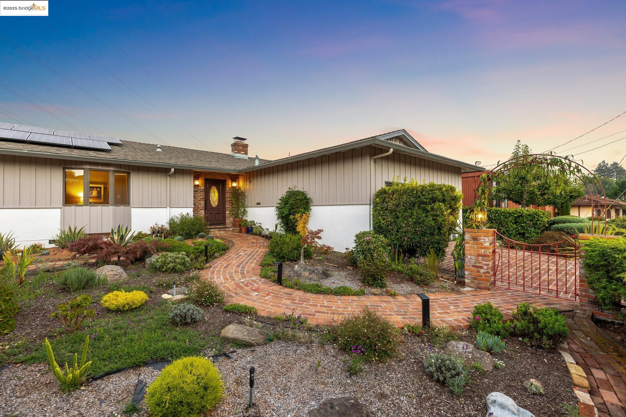 820 Kensington Rd, El Cerrito