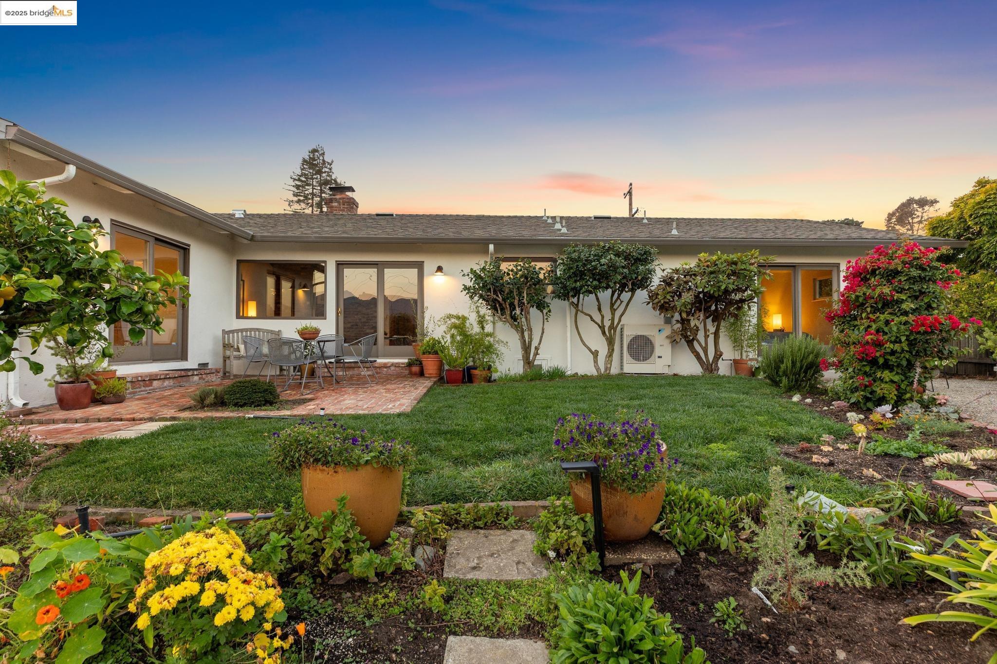820 Kensington Rd, El Cerrito
