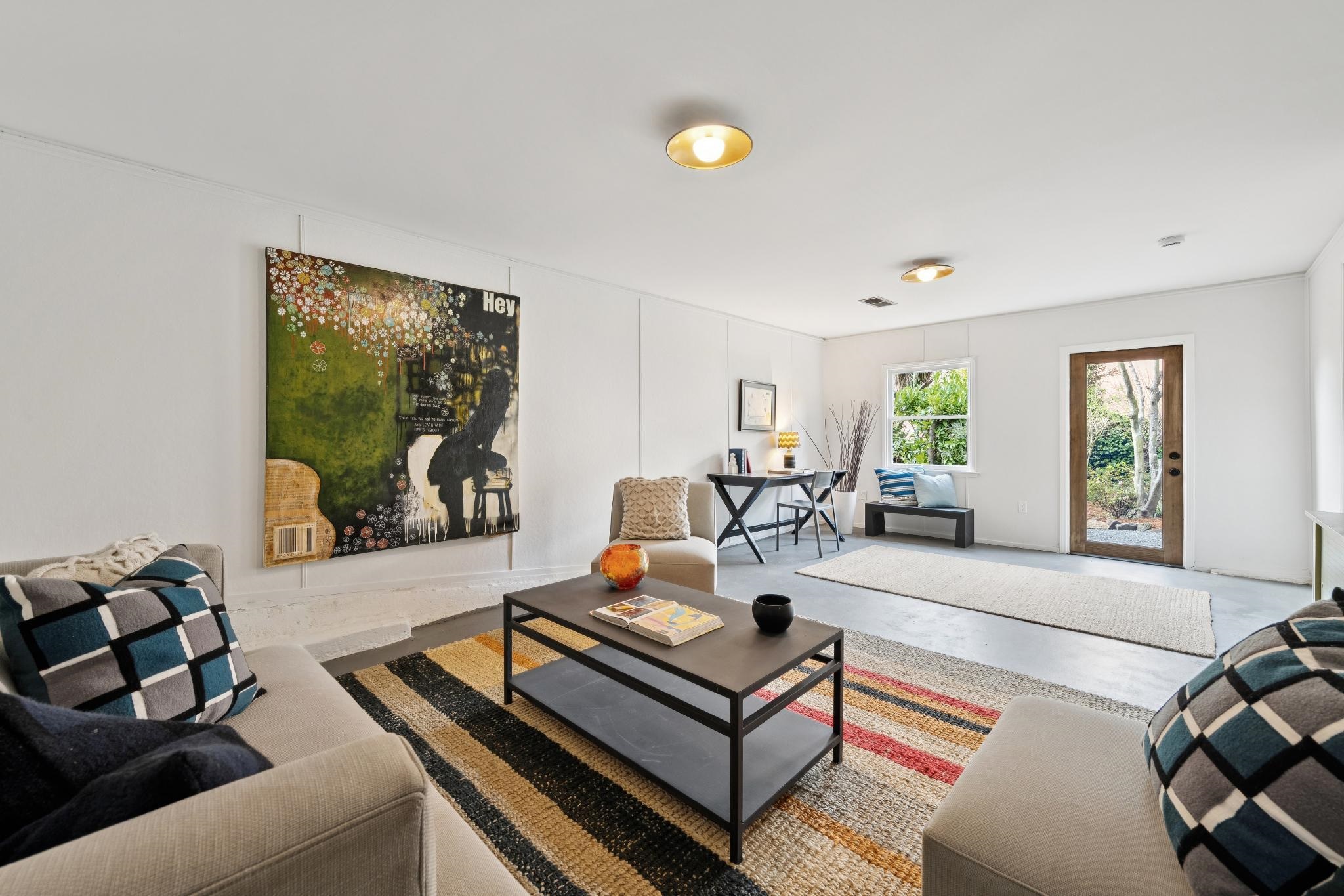 1563 Thousand Oaks Blvd