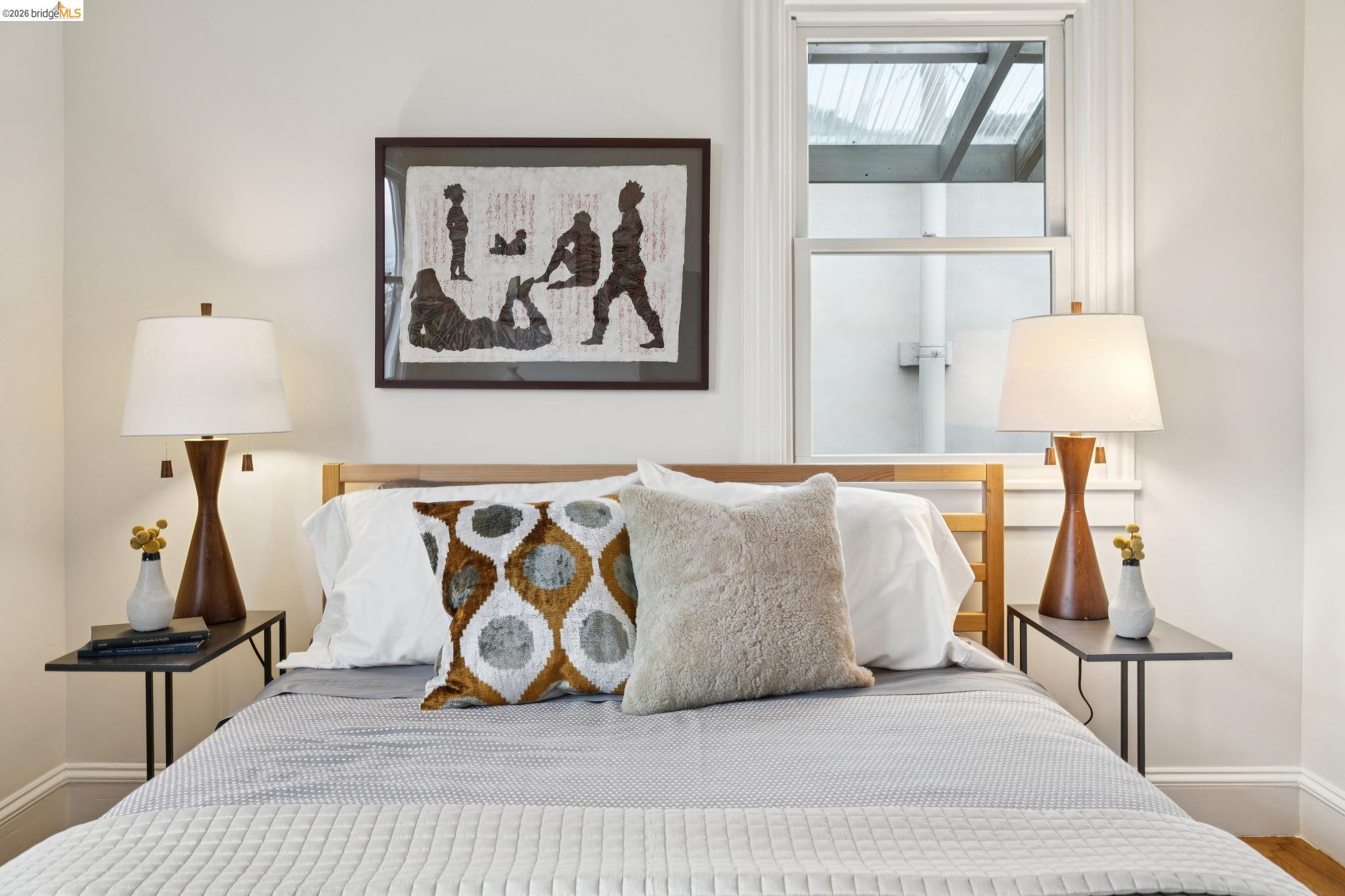 1563 Thousand Oaks Blvd