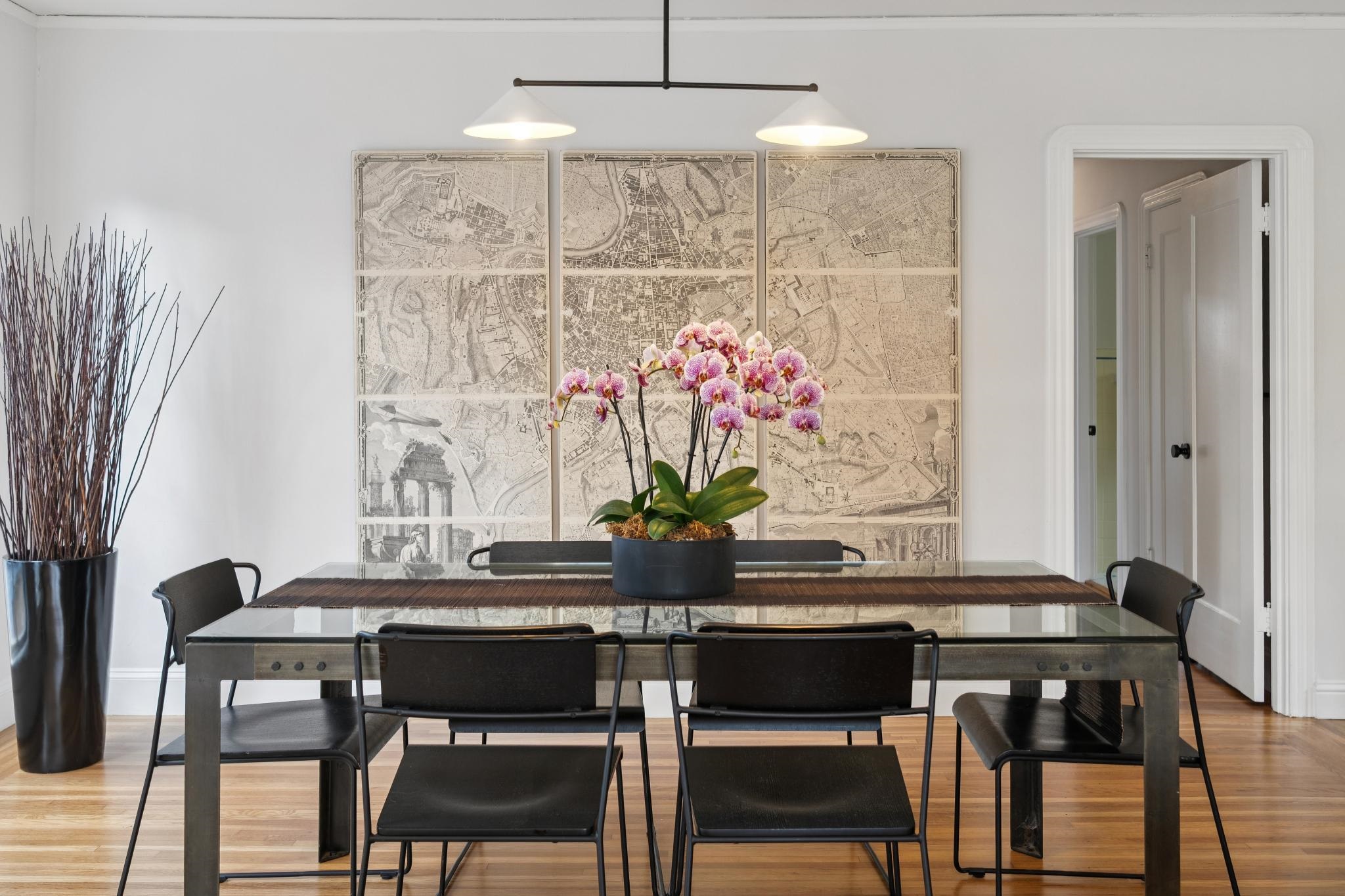 1563 Thousand Oaks Blvd