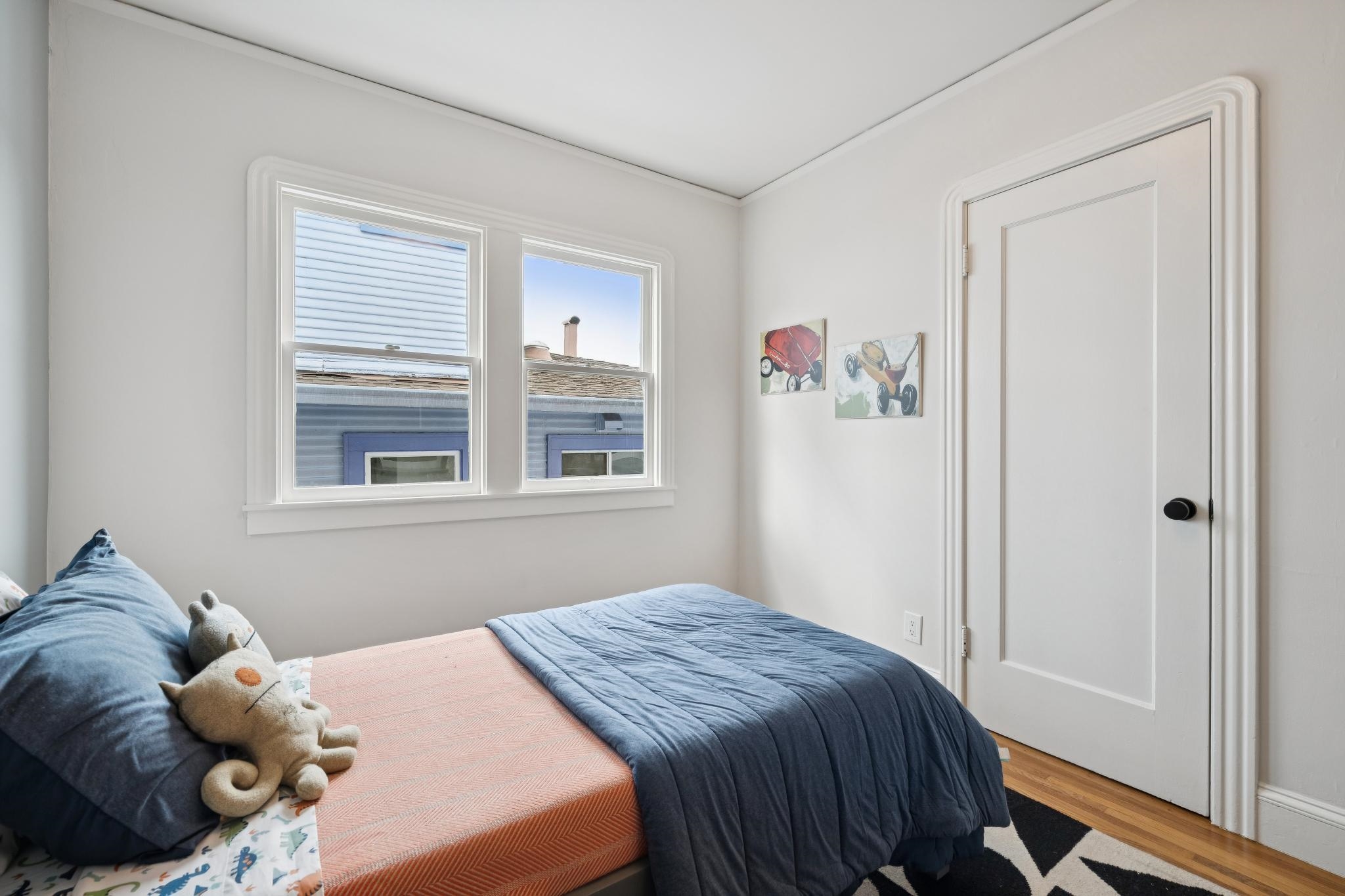 1563 Thousand Oaks Blvd