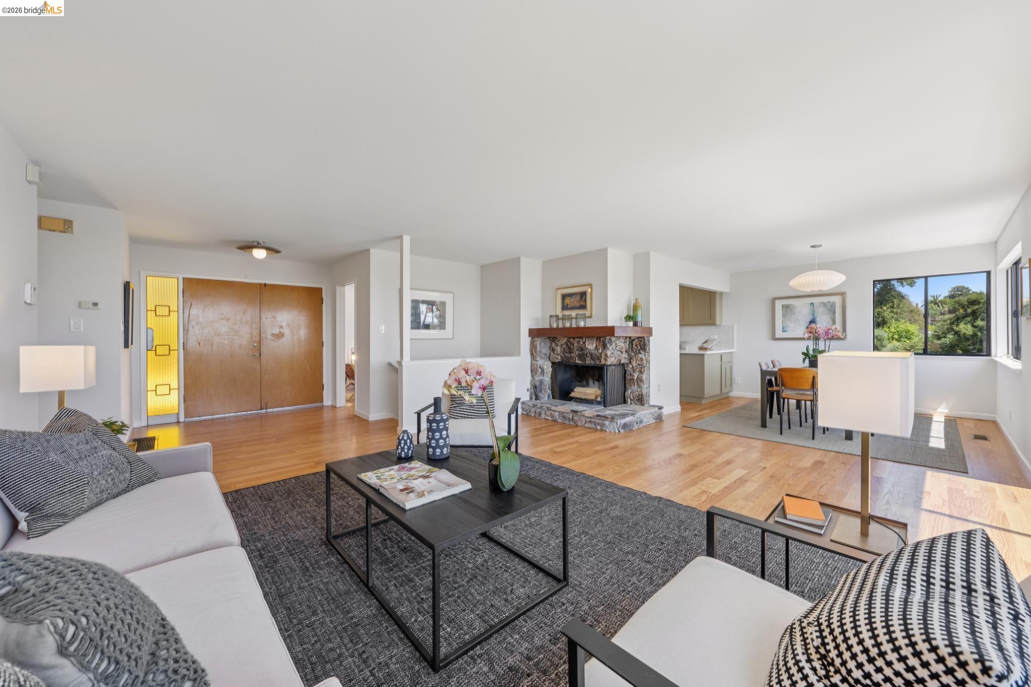 955 Galvin Dr