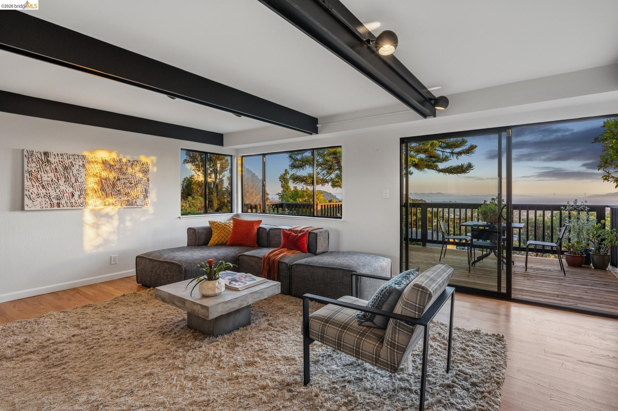 955 Galvin Dr