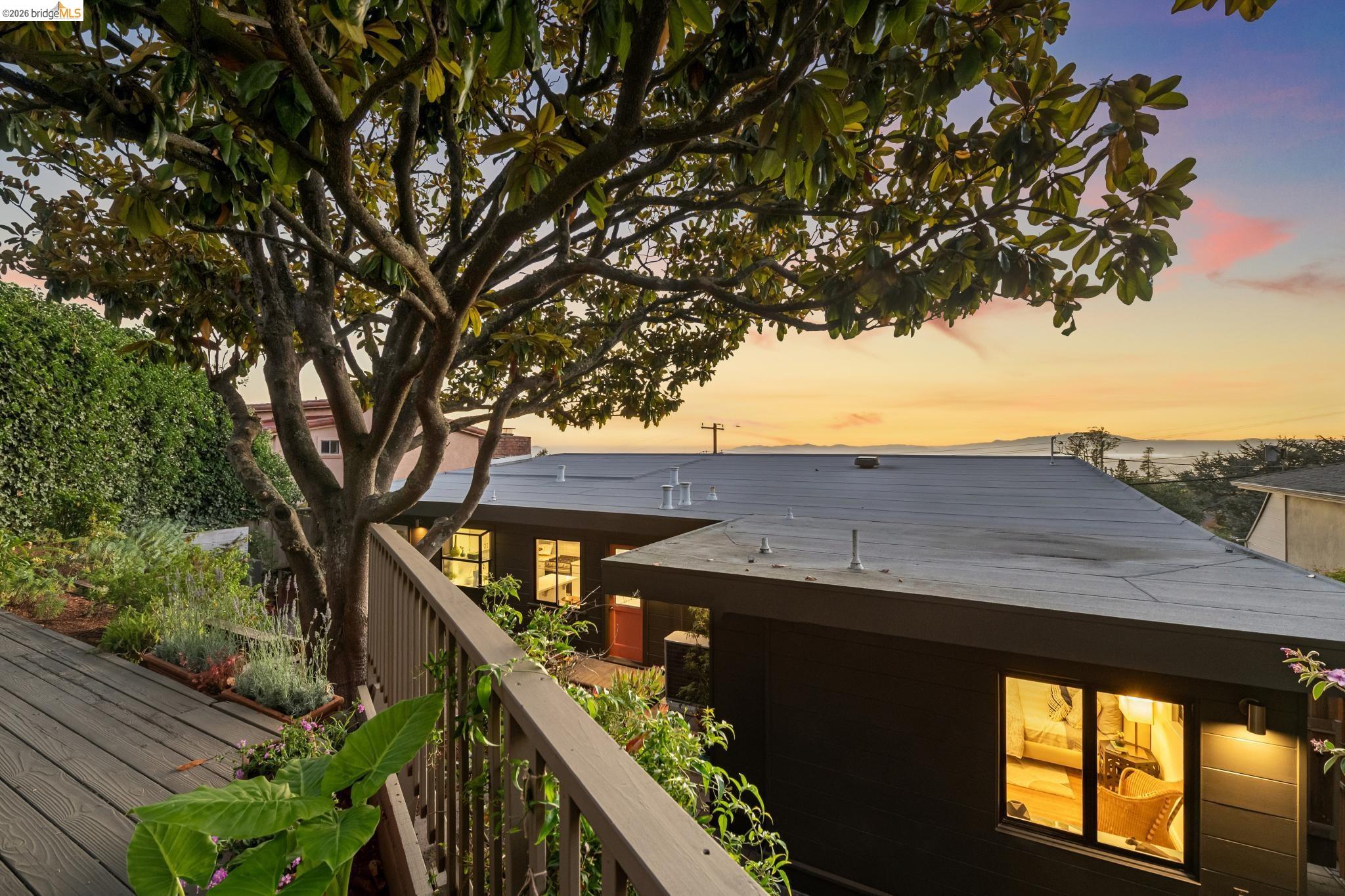 42 Cowper Ave