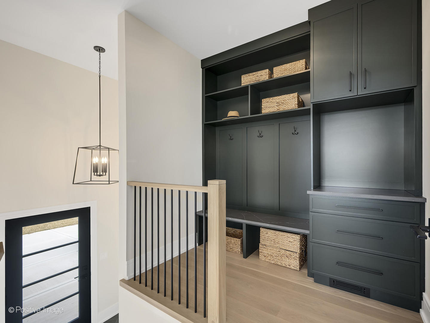 8302 Pleasant View Avenue