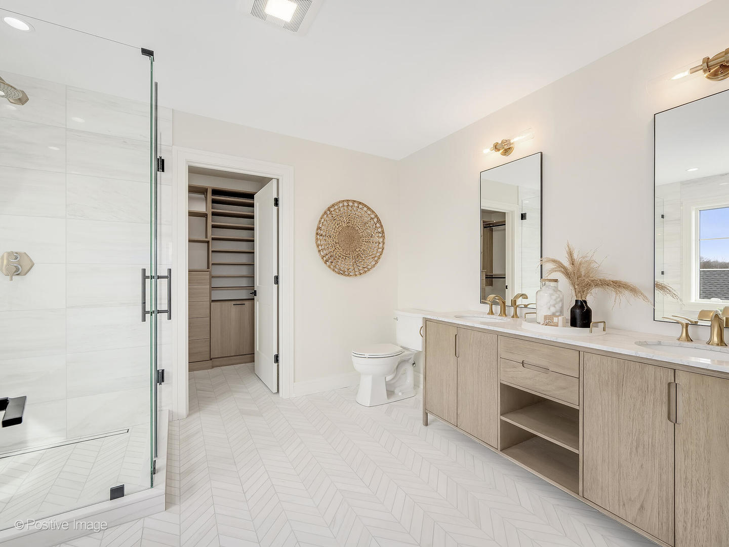 8302 Pleasant View Avenue